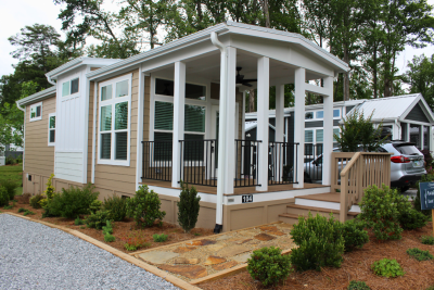 Mobile Home at 104 Meandering Lane Flat Rock, NC 28731