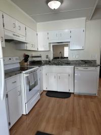 1984 TWIN Manufactured Home