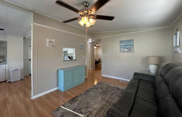 1984 TWIN Manufactured Home