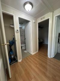 1984 TWIN Manufactured Home