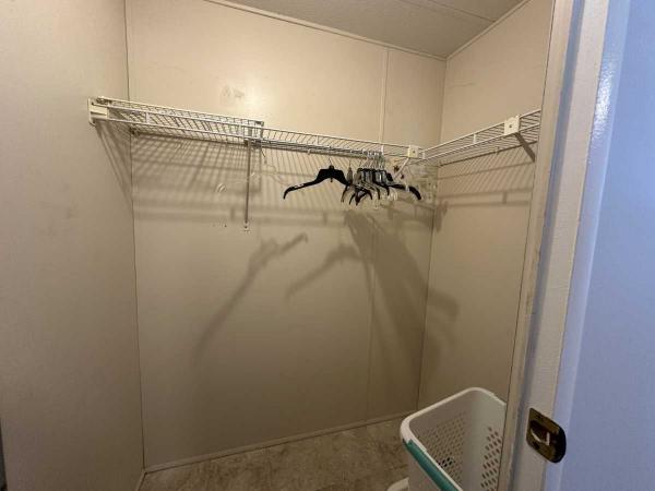 1984 TWIN Manufactured Home