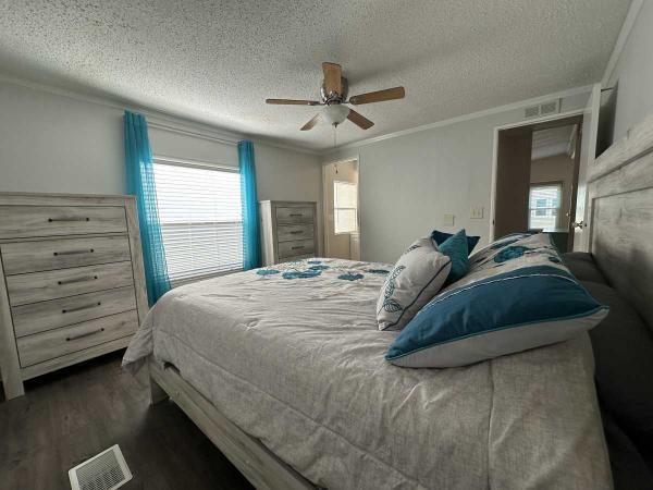 1984 TWIN Manufactured Home