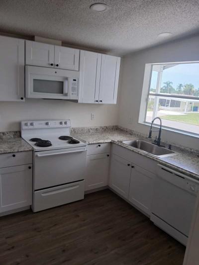 Photo 3 of 7 of home located at 16 Bimini Circle Sebastian, FL 32958