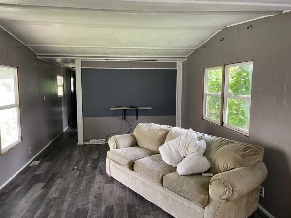 1995 Champion Manufactured Home