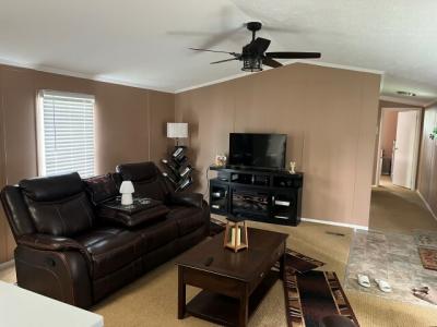 Photo 2 of 18 of home located at 456 Reaume Ct Rochester Hills, MI 48307