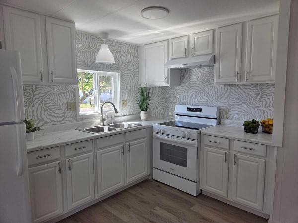 Photo 1 of 2 of home located at 2902 E 2nd Street Newberg, OR 97132