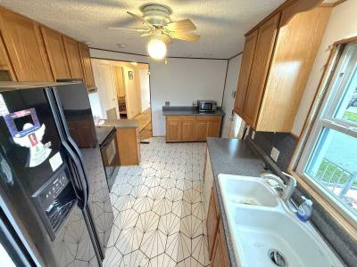 Photo 4 of 38 of home located at 7100 Ulmerton Rd. Largo, FL 33771