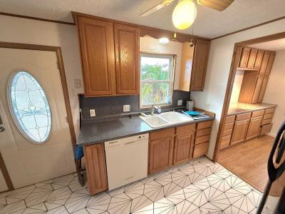 Photo 5 of 38 of home located at 7100 Ulmerton Rd. Largo, FL 33771