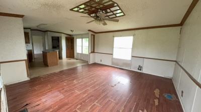 Photo 2 of 15 of home located at 3224 La Highway 35 Rayne, LA 70578