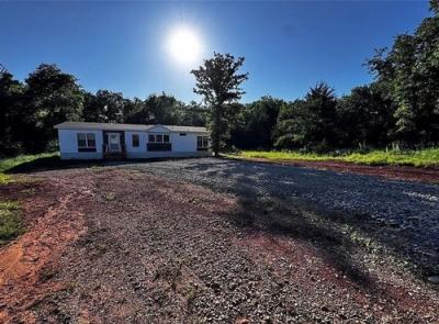 Mobile Home at 2001 Canyon Run Dr Meridian, OK 73058