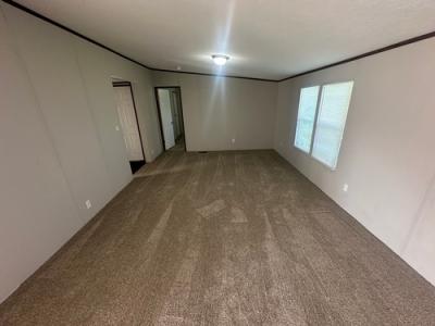 Photo 4 of 12 of home located at 105591 S Meadow Wood Dr McLoud, OK 74851