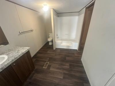 Photo 5 of 12 of home located at 105591 S Meadow Wood Dr McLoud, OK 74851