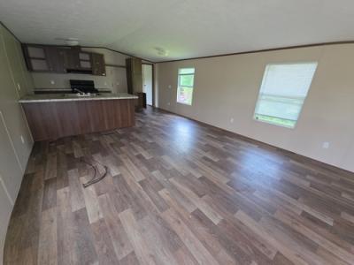 Photo 2 of 10 of home located at 255 Glover Rd Boaz, AL 35956