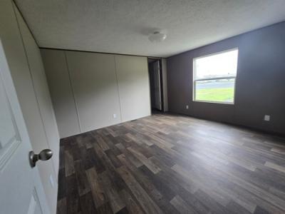 Photo 4 of 9 of home located at 15405 Lee Hwy Bristol, VA 24202