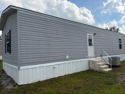 Photo 2 of 8 of home located at 121 Tacoma Way Dandridge, TN 37725