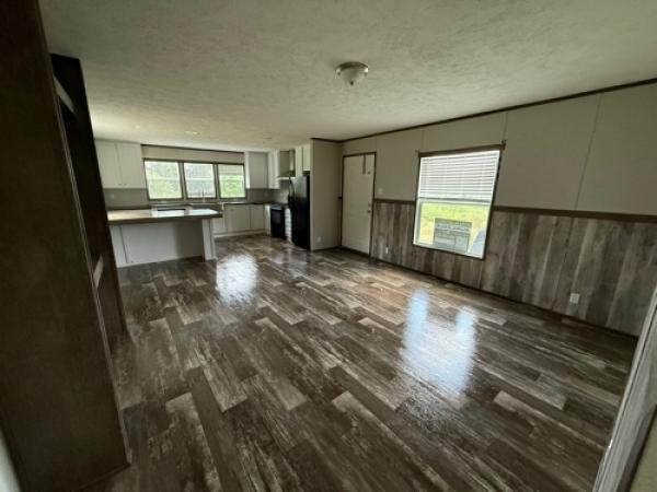 2021 LIFESTYLES THE SOCIAL 76 Mobile Home For Sale