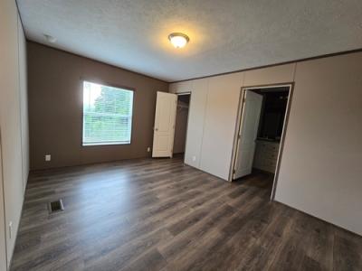 Photo 3 of 10 of home located at 1257 Lick Branch Rd Ewing, VA 24248