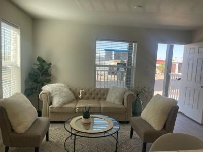 Photo 3 of 8 of home located at 10201 N. 99th Ave. #21 Peoria, AZ 85345
