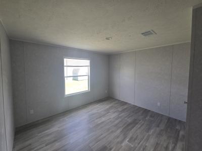Photo 5 of 7 of home located at 358 Welch Street Kyle, TX 78640