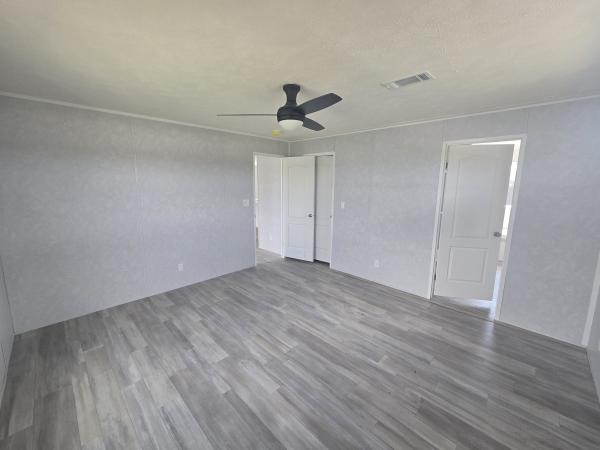 2025 Palm Harbor 330SA30524H Mobile Home