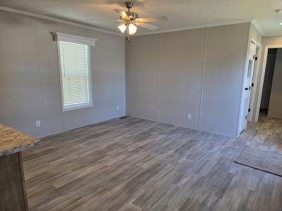 Photo 2 of 6 of home located at 2556 Loch Lomond Dr Highland, MI 48357