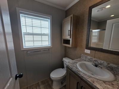 Photo 4 of 6 of home located at 2556 Loch Lomond Dr Highland, MI 48357