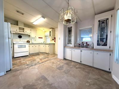 Photo 5 of 13 of home located at 5604 SW 58th Pl. Ocala, FL 34474