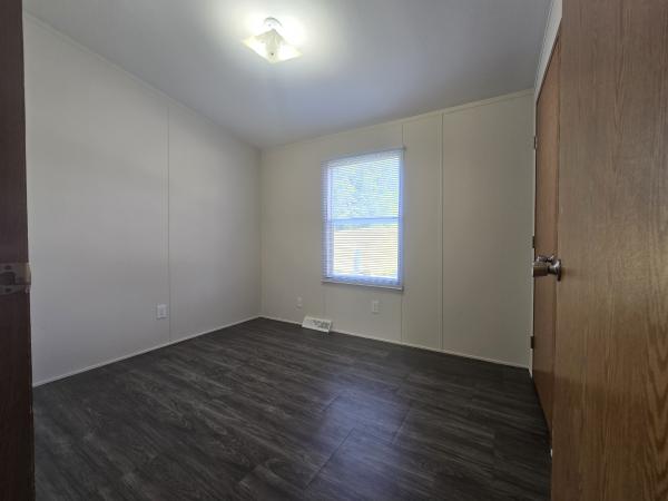 2006 SUW Mobile Home