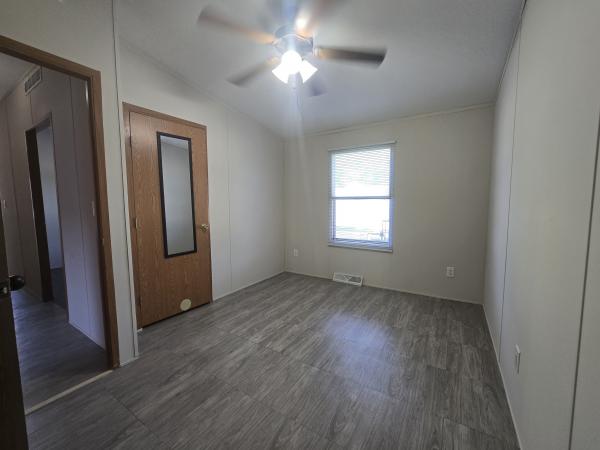 2006 SUW Mobile Home