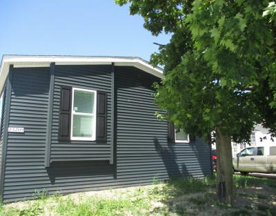 Mobile Home at 23209 Egnew Dr Clinton Township, MI 48036