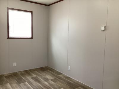 Photo 5 of 9 of home located at 3012 Catalpa Elkhart, IN 46514