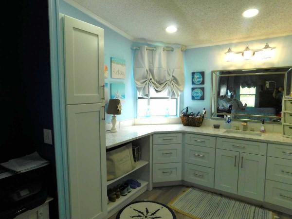 1990 Manufactured Home