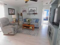 1990 Manufactured Home