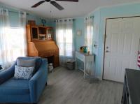 1990 Manufactured Home