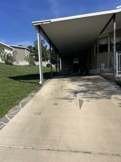 Photo 5 of 53 of home located at 712 Water Oak Blvd Lady Lake, FL 32159