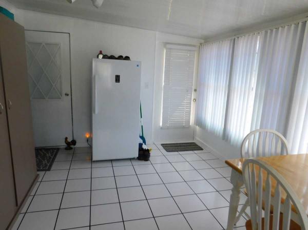 1992 sKYLINE Manufactured Home