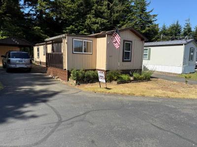 Photo 2 of 16 of home located at 1435 Ventana Ct Coos Bay, OR 97420