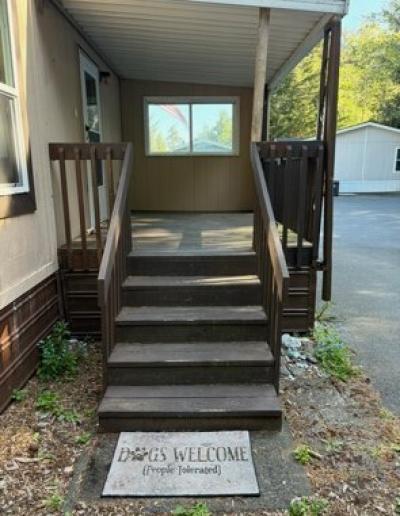 Photo 3 of 16 of home located at 1435 Ventana Ct Coos Bay, OR 97420