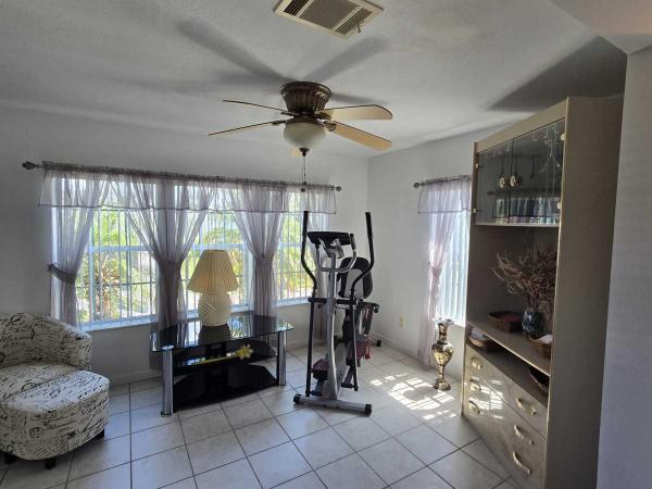 2004 Manufactured Home