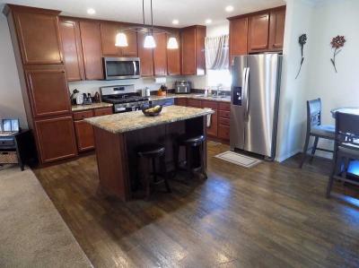 Photo 3 of 38 of home located at 24660 Canyon Circle Flat Rock, MI 48134