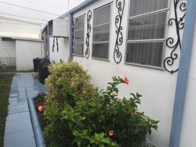 Photo 4 of 14 of home located at 346 Maple St Hallandale, FL 33009