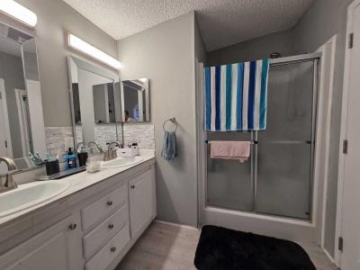 Photo 5 of 18 of home located at 9708 Cypress St Tampa, FL 33635