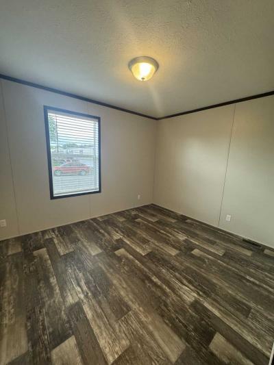 Photo 5 of 14 of home located at 8701 NE 107th Pl #319 Kansas City, MO 64157