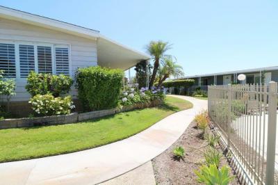 Photo 2 of 35 of home located at 16901 Lake Plasent Ln #231 Yorba Linda, CA 92886