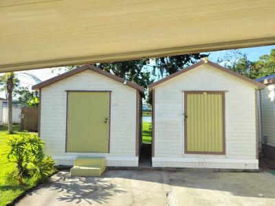 Photo 5 of 22 of home located at 425 Harvey  Road Lakeland, FL 33815