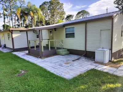 Photo 4 of 22 of home located at 425 Harvey Road Lakeland, FL 33815