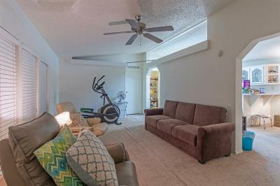 Photo 3 of 21 of home located at 1723 Chris Ave. Henderson, NV 89074