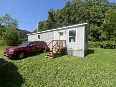 Mobile Home at 3209 Brushy Rd Varney, KY 41571
