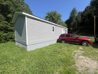 Photo 4 of 9 of home located at 3209 Brushy Rd Varney, KY 41571