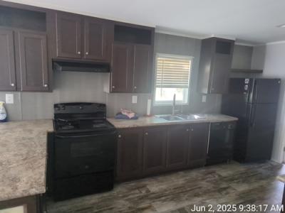Photo 3 of 8 of home located at 5929 Wildwood Ct Sand Springs, OK 74063